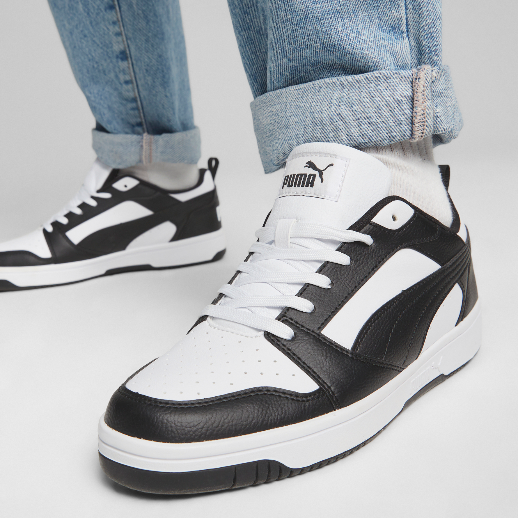 PUMA 392328 Rebound V6 Low